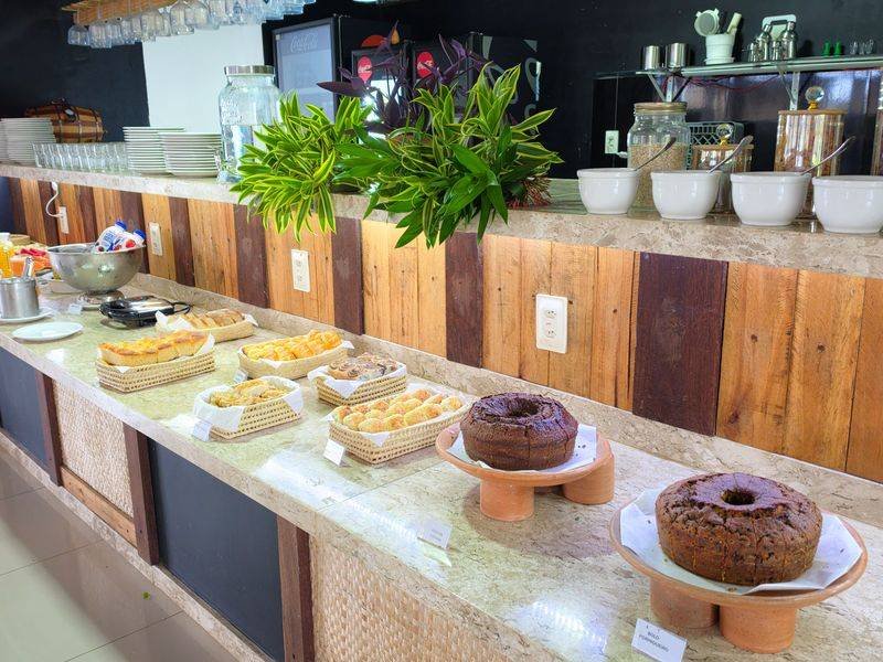 Pães e bolos do café da manhã — Ecoprivillege Hotel